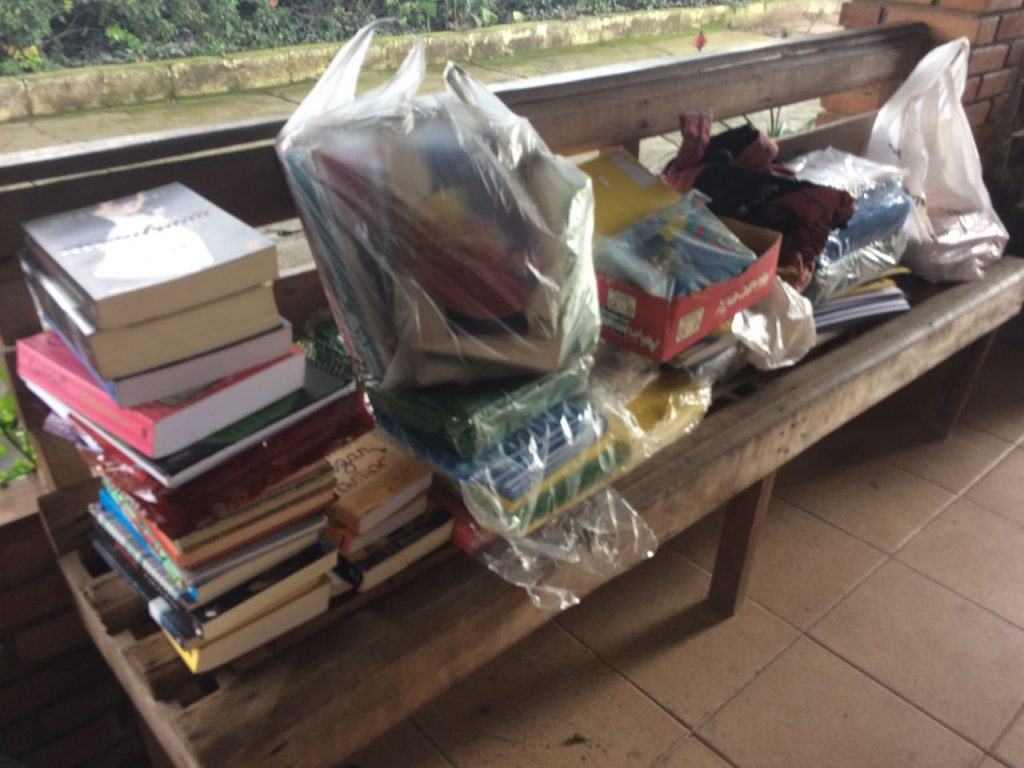 leo clube jundiai doacao de material escolar em 07-03-2018 foto (11)