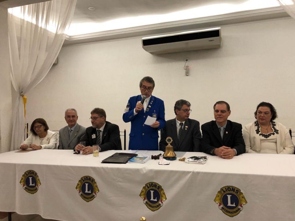 posse conjunta de diretoria dos lions clubes da divisao e-2 foto (2)